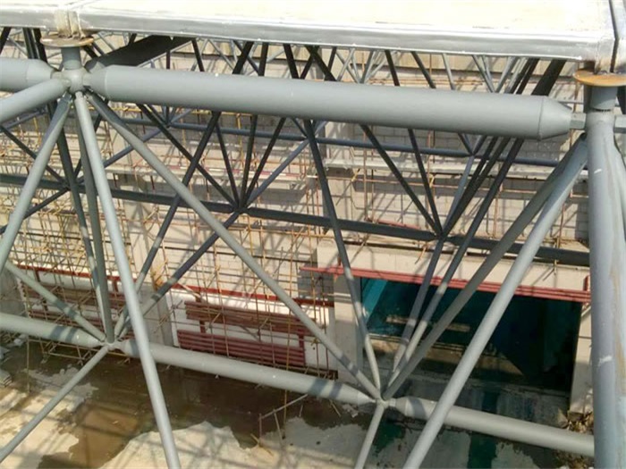 临河公安局网架天基板屋面